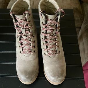 Sorel women’s Lexi wedge felt bootie